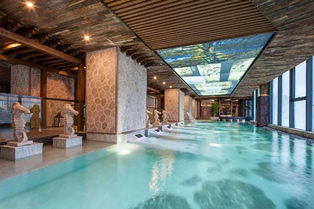 Ramada by Wyndham Guergou