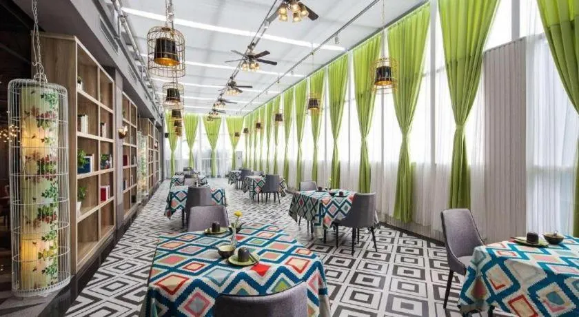 Ramada by Wyndham Liuzhou Luzhai