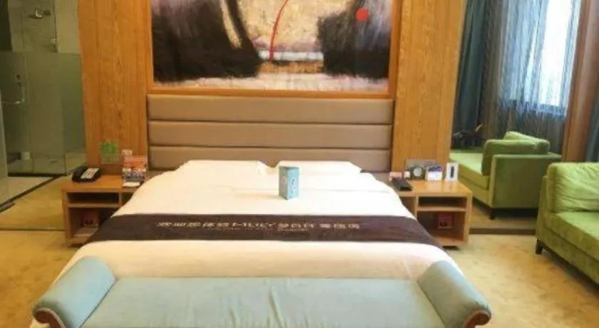 Bed in Ramada by Wyndham Taixing