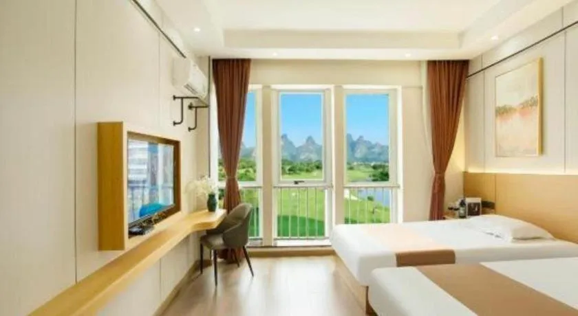 Bed in Guilin Wanjing Hotel