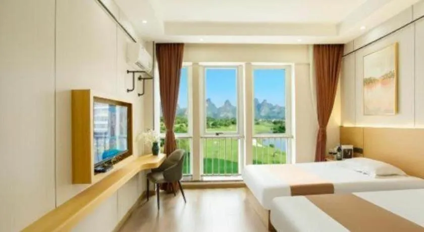 Bed in Guilin Wanjing Hotel