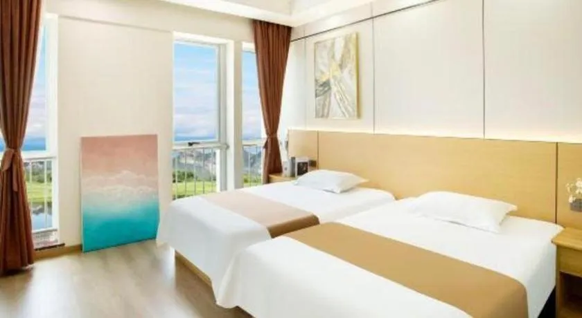 Bed in Guilin Wanjing Hotel