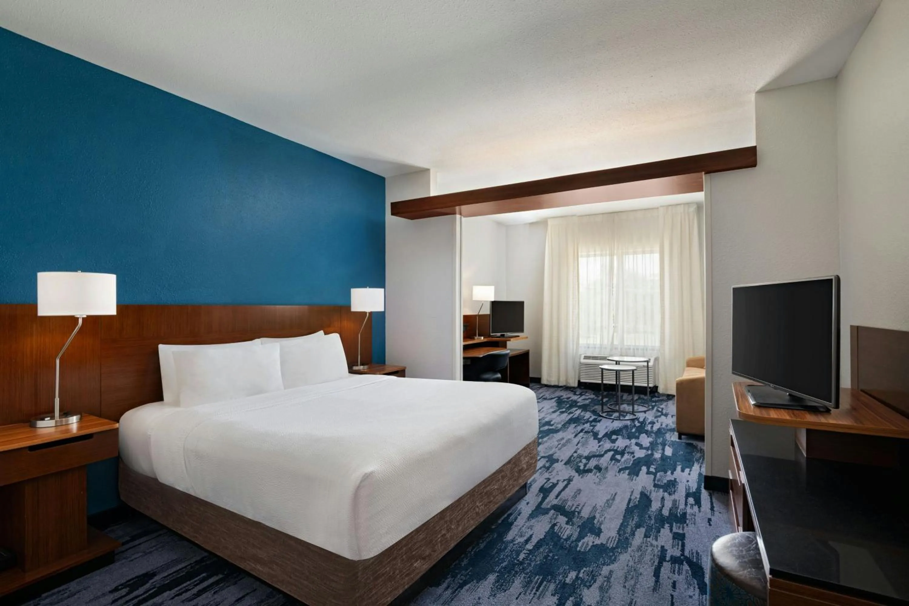 Living room, Bed in Fairfield Inn & Suites by Marriott Fredericksburg Texas