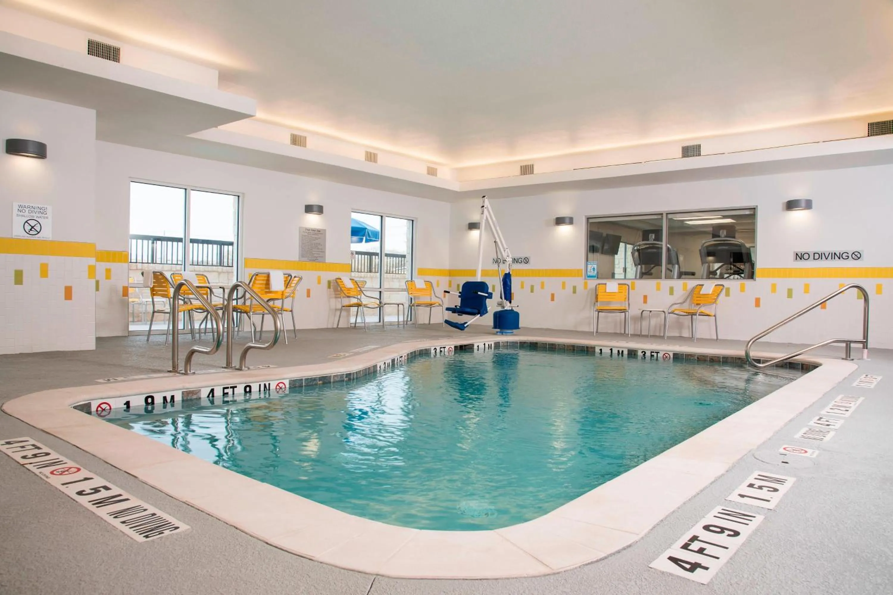 Swimming pool in Fairfield Inn & Suites by Marriott Fredericksburg Texas