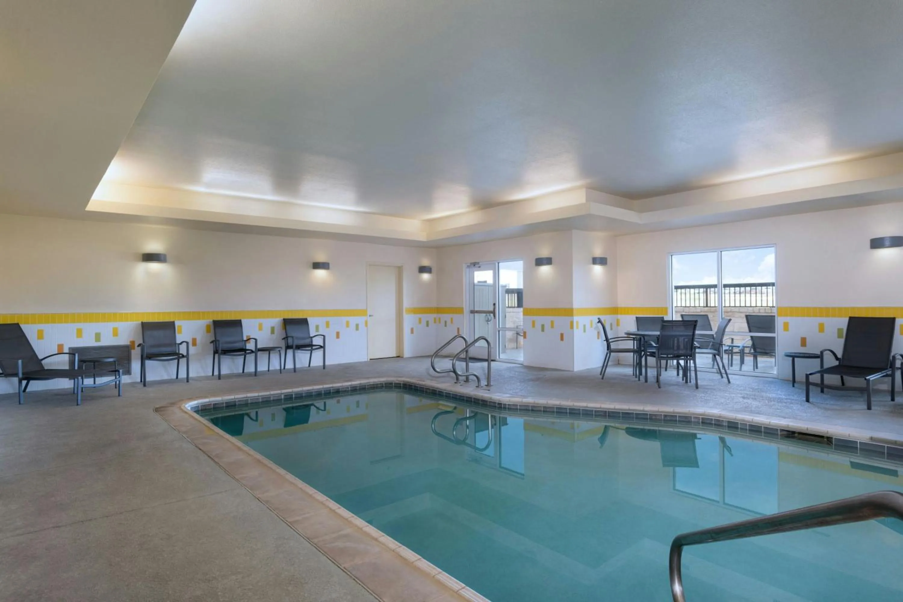 Swimming pool in Fairfield Inn & Suites by Marriott Fredericksburg Texas