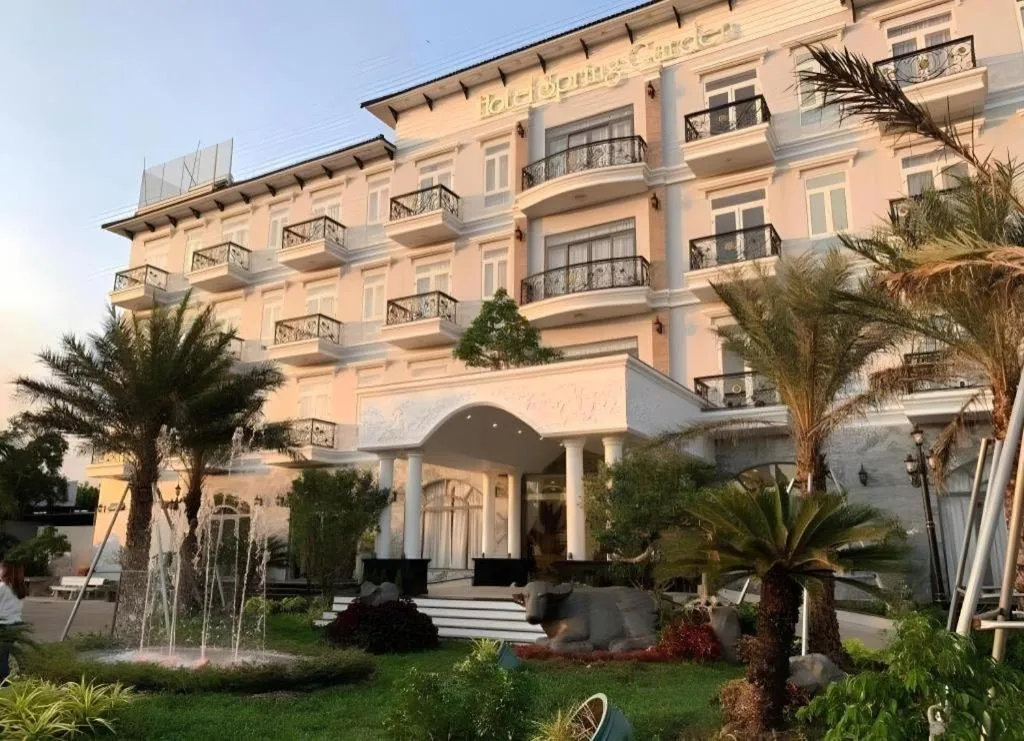 SPRING GARDEN HOTEL LK