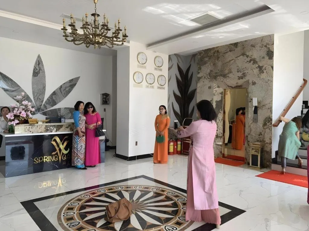 SPRING GARDEN HOTEL LK