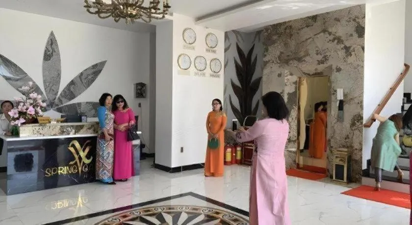 SPRING GARDEN HOTEL LK