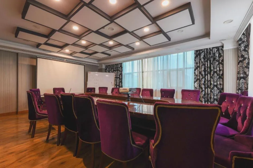 Urban Garden Hotel Chengyang District Government Liuting Airport