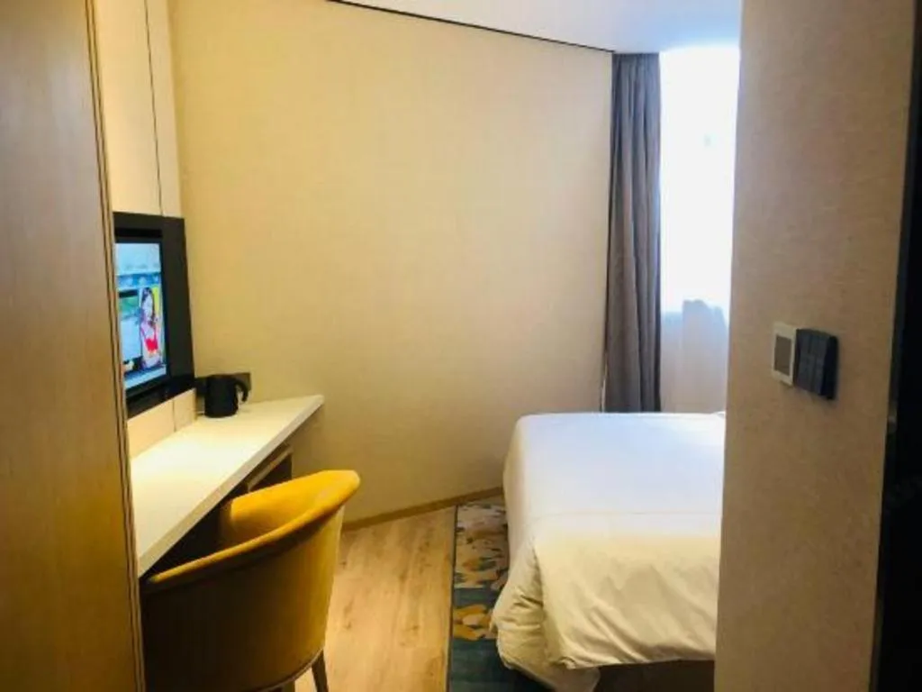 Bed in The Hotel V Nanjing Lishui