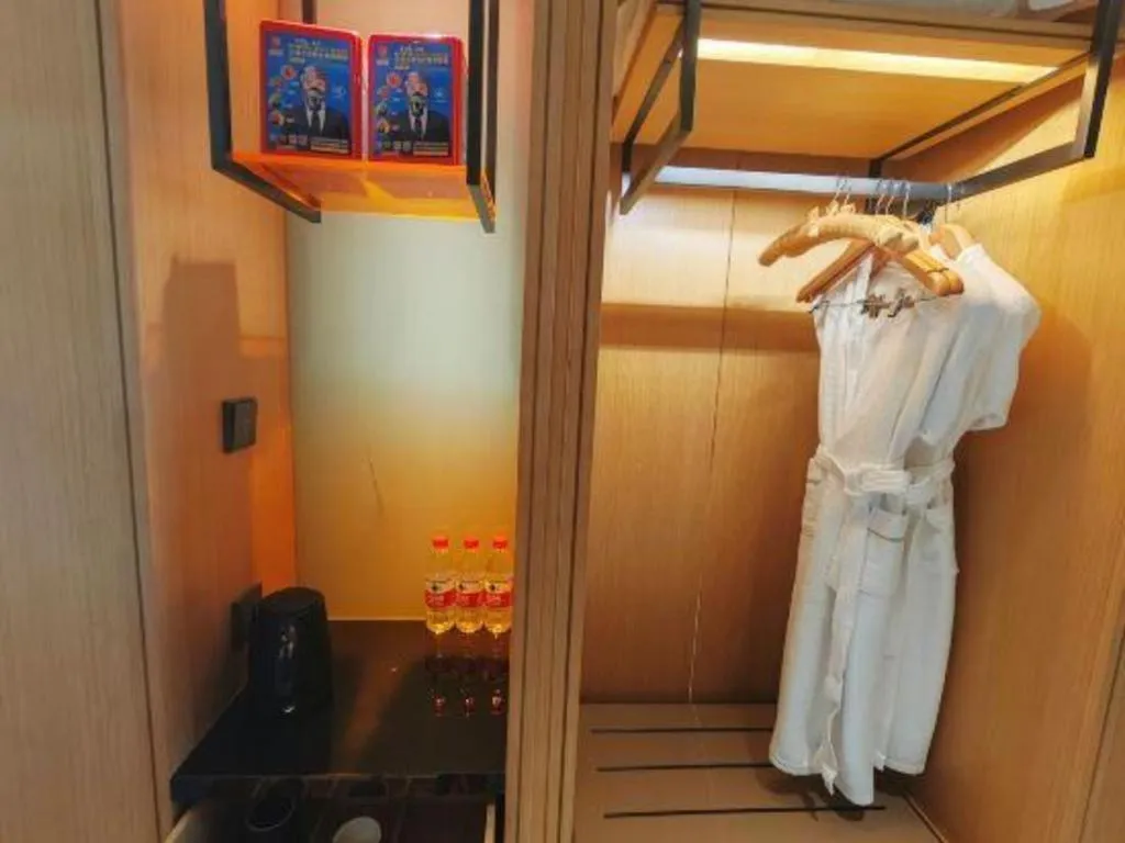 The Hotel V Nanjing Lishui