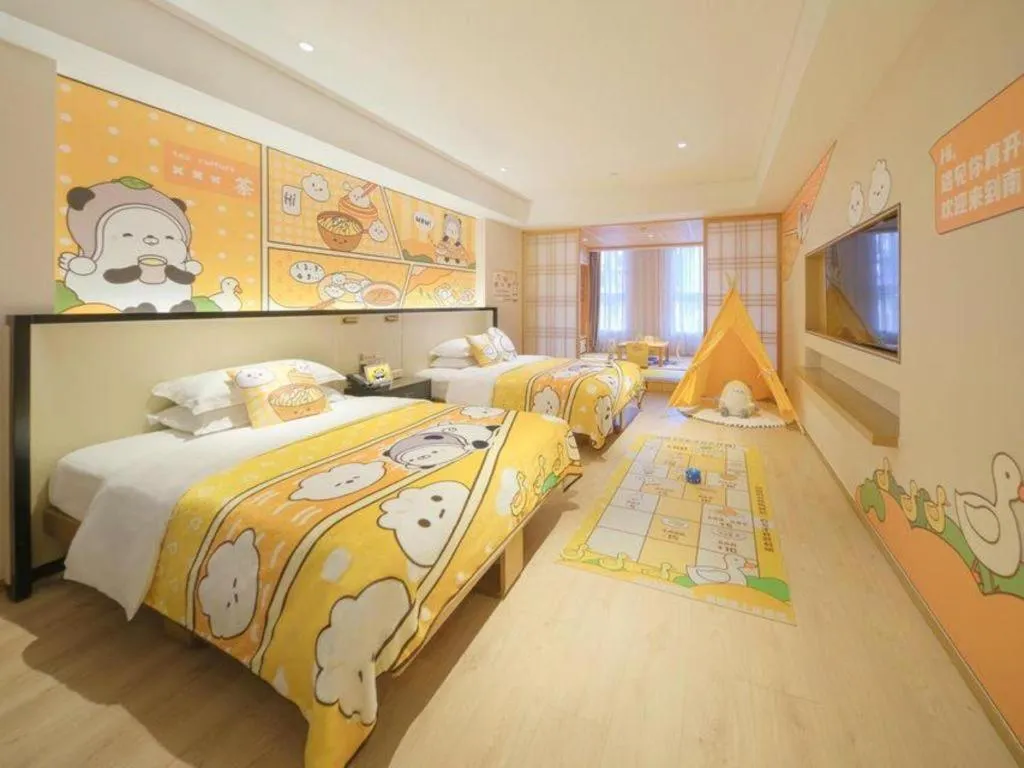 Bed in The Hotel V Nanjing Confucius Temple