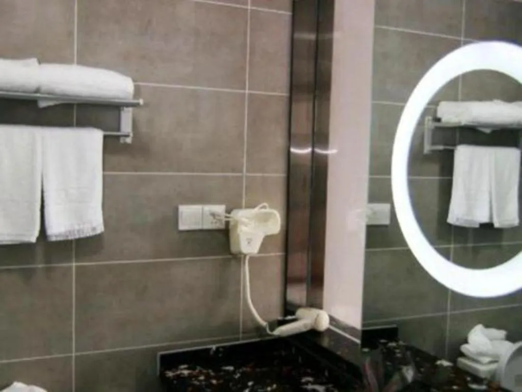 City 118 Hotel Qingdao Boardcast Tower