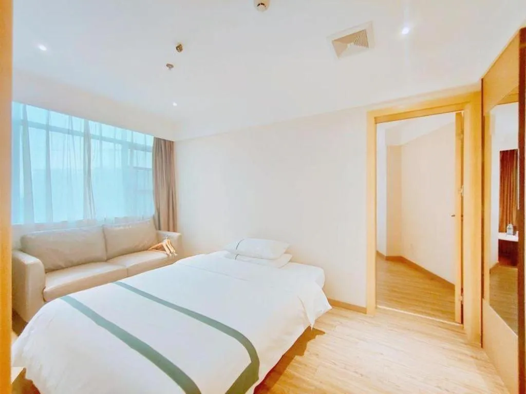 Bed in City Comfort Inn Changsha Huangxing Avenue Airport Longhua Metro Station