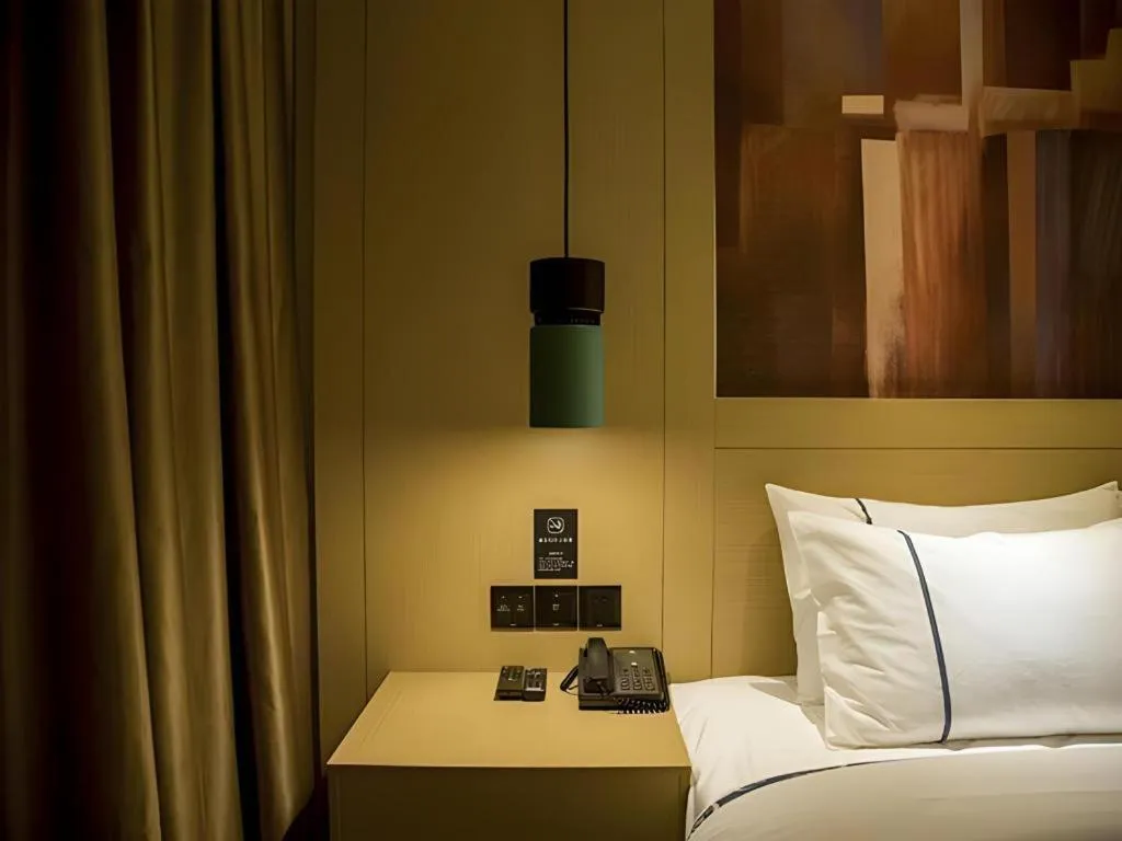 Bed in City Comfort Inn Changsha Huangxing Avenue Airport Longhua Metro Station