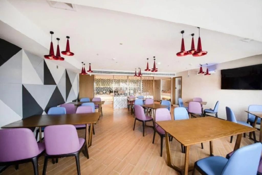 Borrman Hotel Zhanjiang Wuchuan Jinsha Plaza