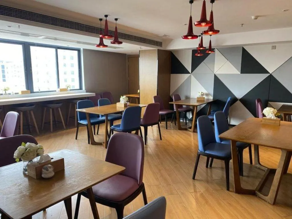 Borrman Hotel Zhanjiang Wuchuan Jinsha Plaza