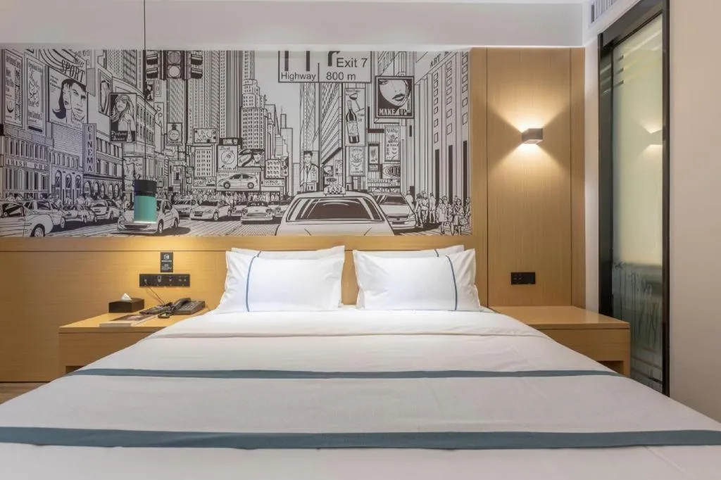 Bed in City Comfort Inn Xingtai Wanda