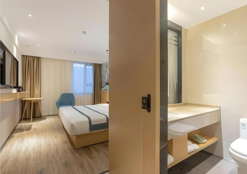 Bed in City Comfort Inn Xingtai Wanda