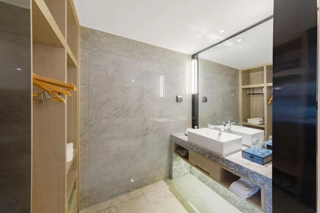 Echarm Hotel Wuhan Huangpi Xiangyang Avenue