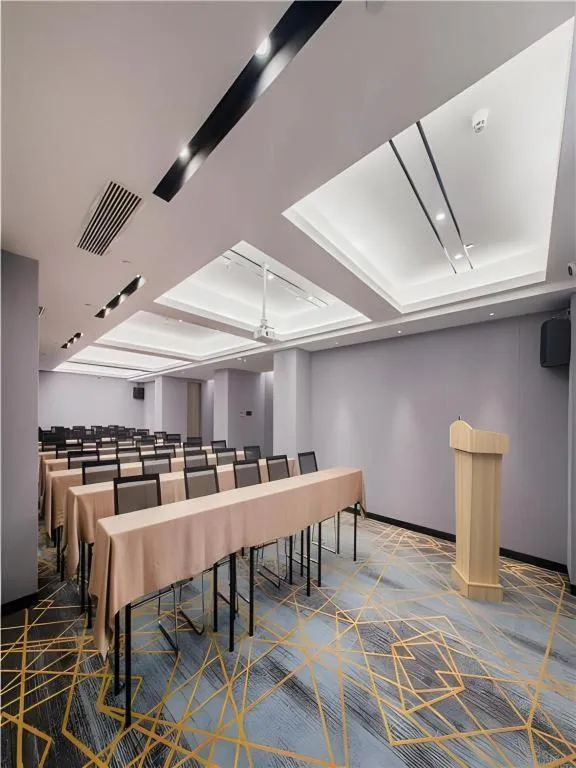 Echarm Hotel Wuhan Huangpi Xiangyang Avenue