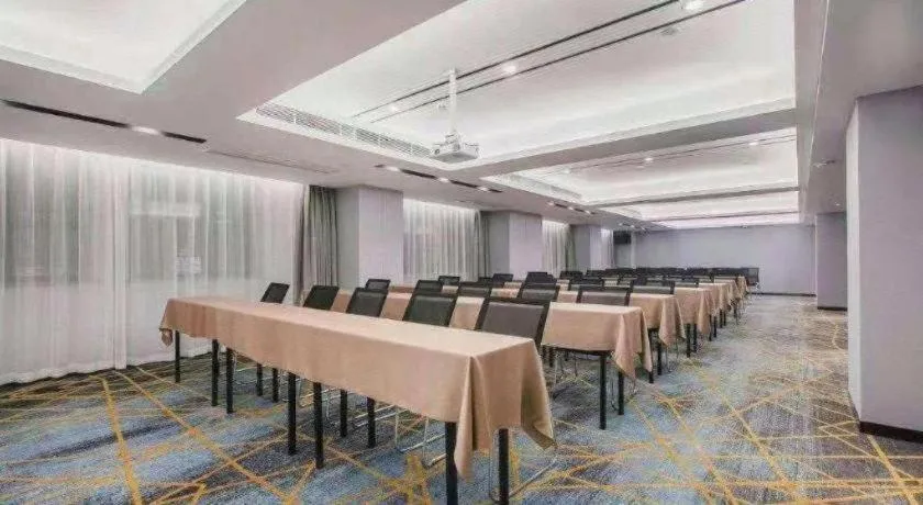 Echarm Hotel Wuhan Huangpi Xiangyang Avenue