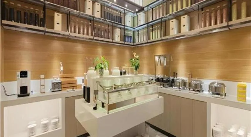 Echarm Hotel Wuhan Huangpi Xiangyang Avenue