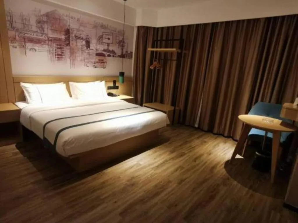 Bed in City Comfort Inn Dongguan Liaobu Jingtai Jiarong Shopping Plaza