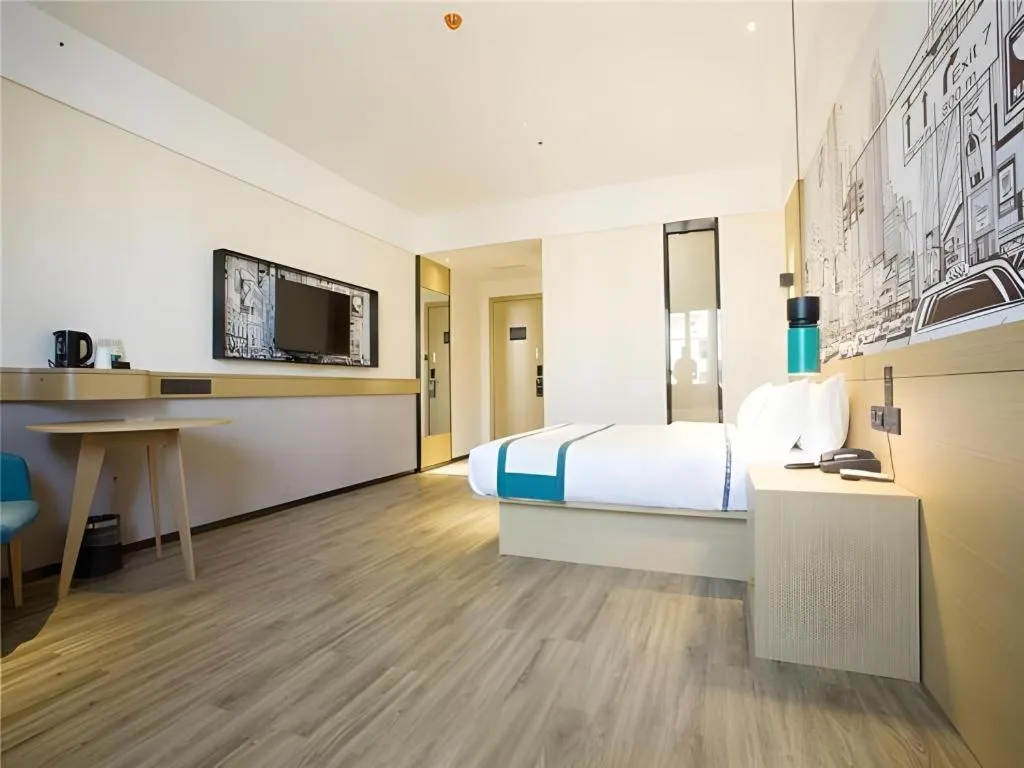 Bed in City Comfort Inn Dongguan Liaobu Jingtai Jiarong Shopping Plaza