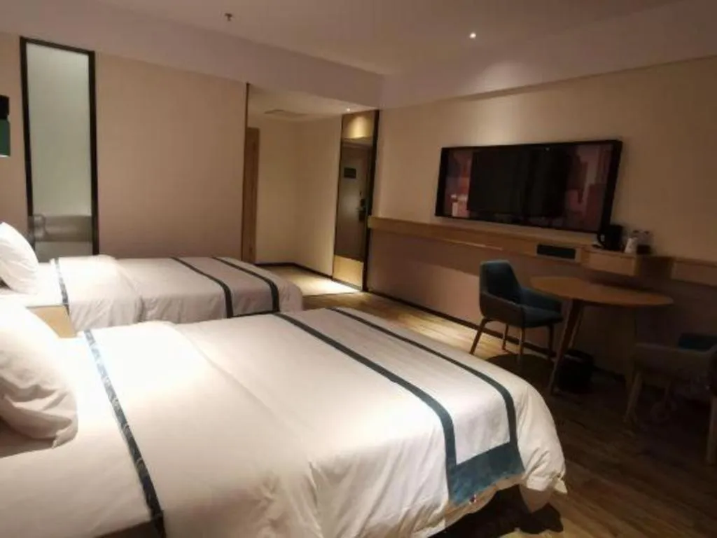 Bed in City Comfort Inn Dongguan Liaobu Jingtai Jiarong Shopping Plaza