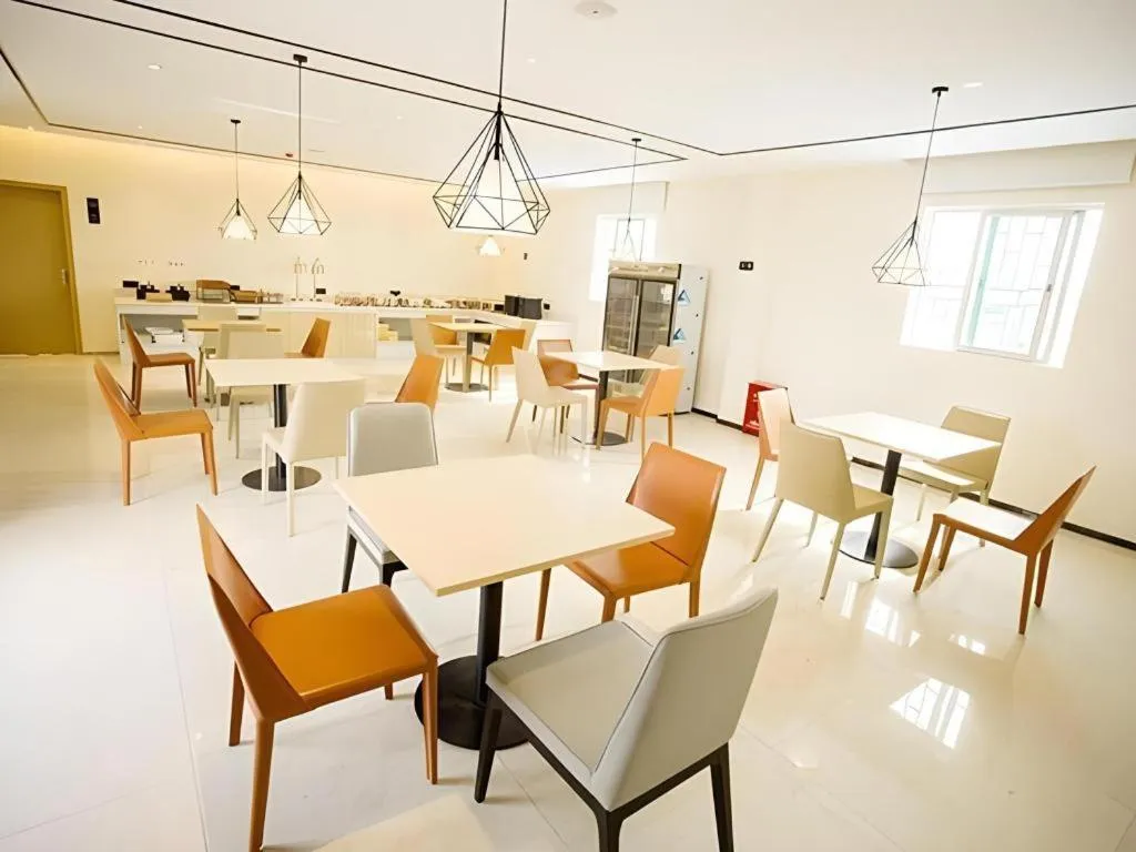 City Comfort Inn Dongguan Liaobu Jingtai Jiarong Shopping Plaza