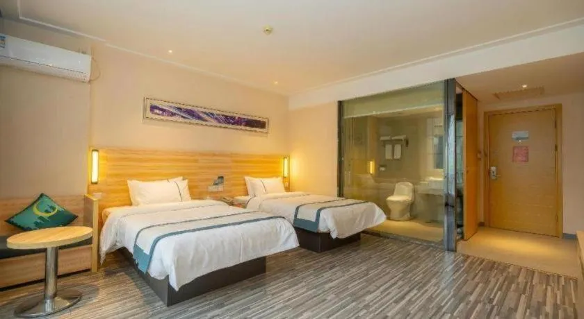 Bed in City Comfort Inn Wuhan Qingshan Jianshi Qingyiju Metro Station