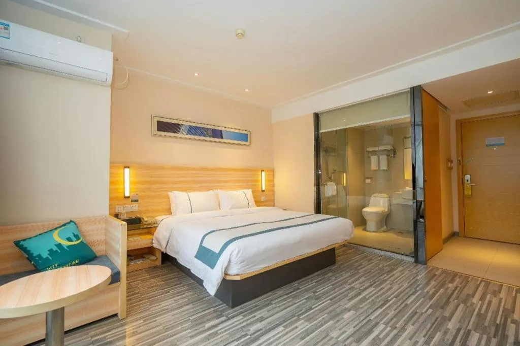 Bed in City Comfort Inn Wuhan Qingshan Jianshi Qingyiju Metro Station