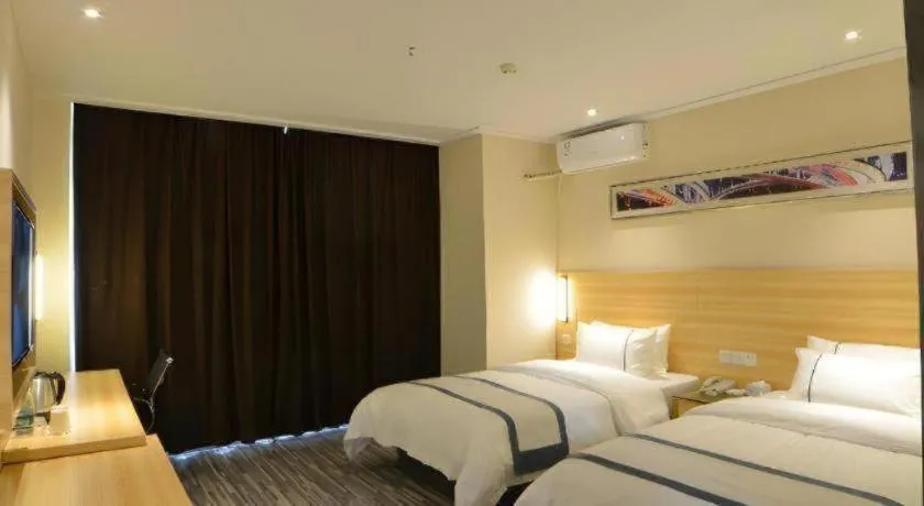 Bed in City Comfort Inn Wuhan Qingshan Jianshi Qingyiju Metro Station