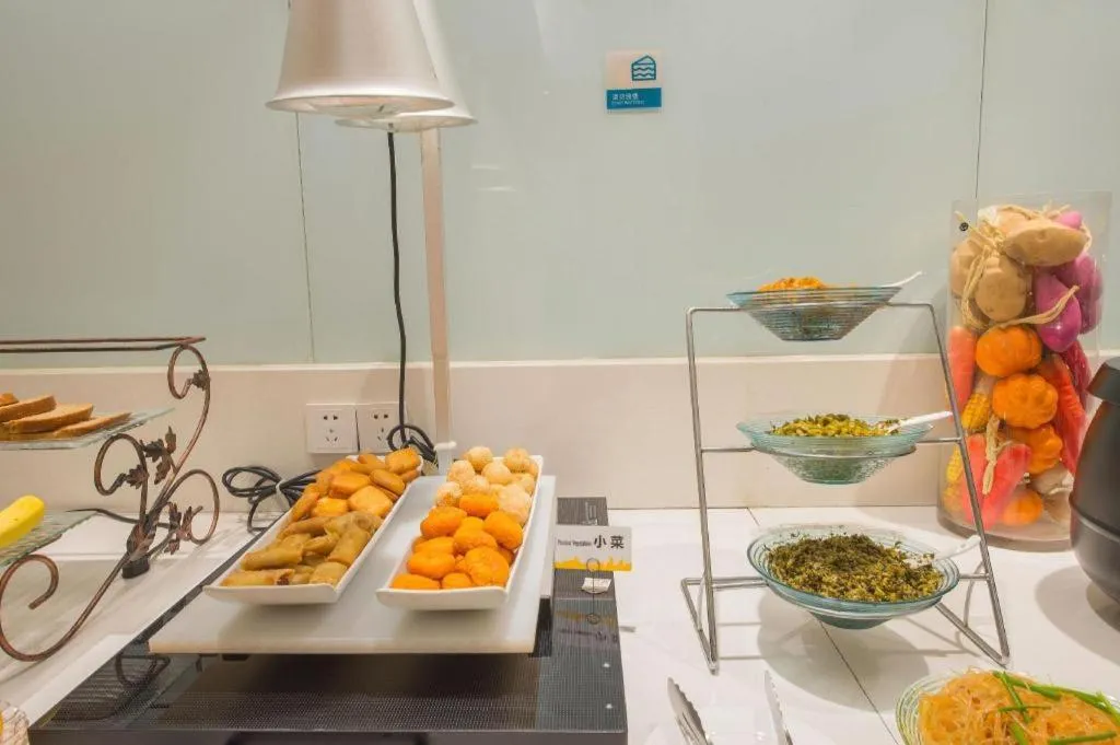 City Comfort Inn Wuhan Qingshan Jianshi Qingyiju Metro Station