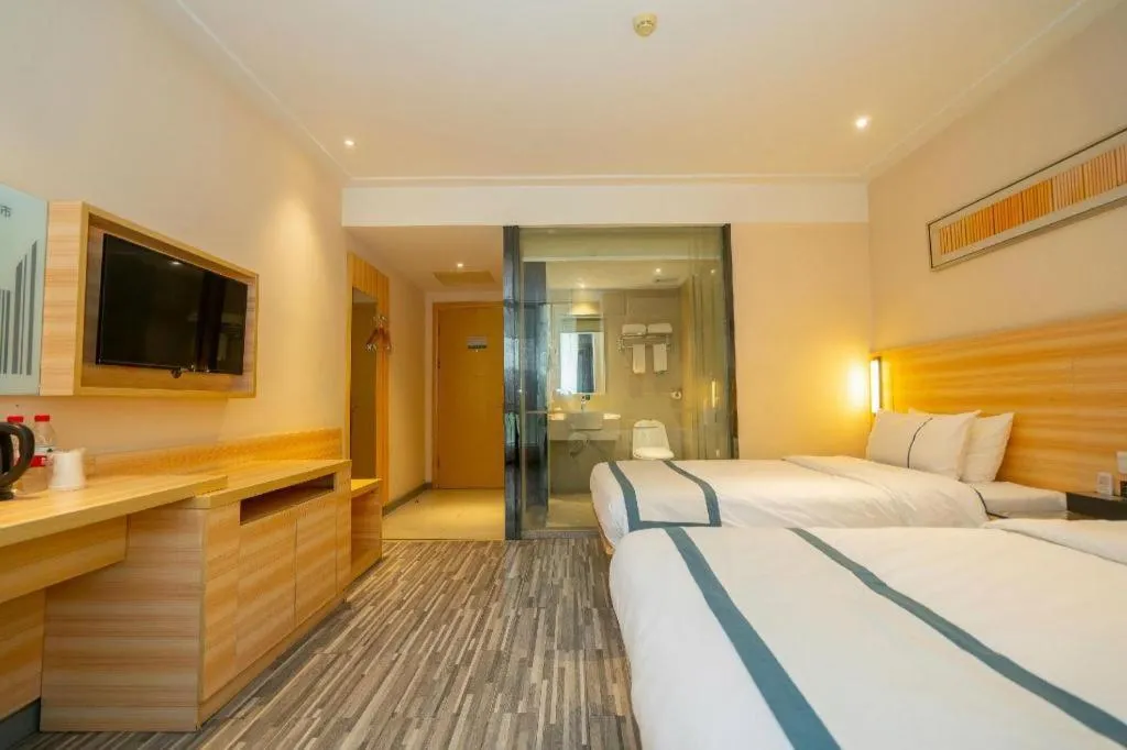 Bed in City Comfort Inn Wuhan Qingshan Jianshi Qingyiju Metro Station