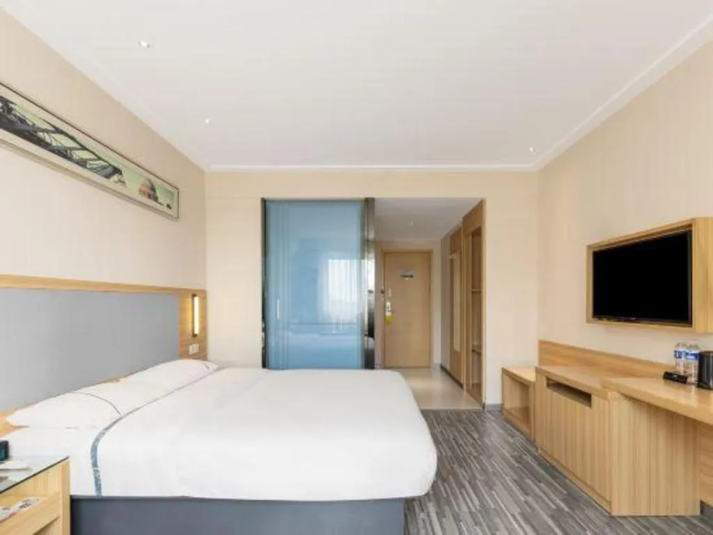 Bed in City Comfort Inn Hengyang Shigu Shuyuan