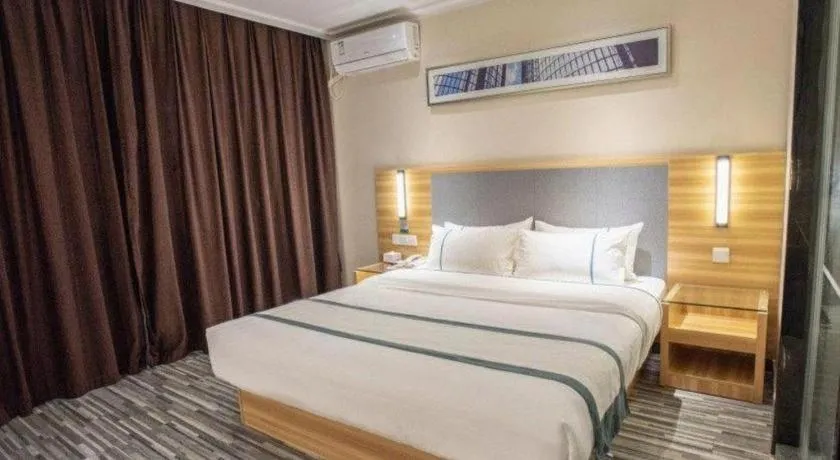 Bed in City Comfort Inn Hengyang Shigu Shuyuan