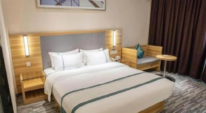 Bed in City Comfort Inn Hengyang Shigu Shuyuan