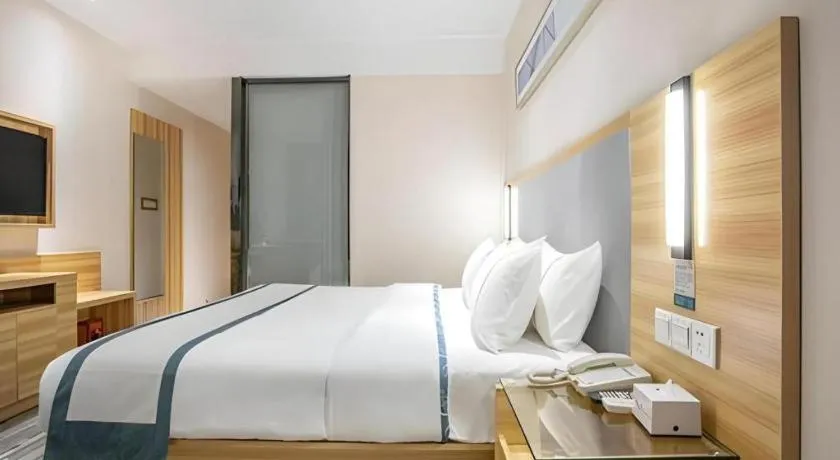 Bed in City Comfort Inn Hengyang Shigu Shuyuan