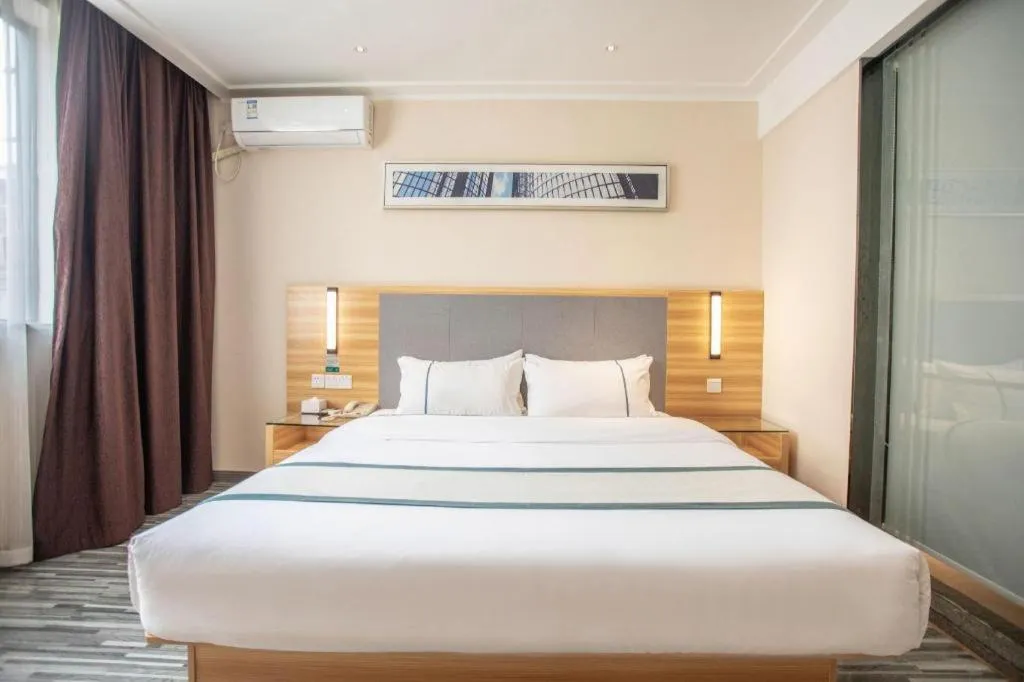 Bed in City Comfort Inn Hengyang Shigu Shuyuan