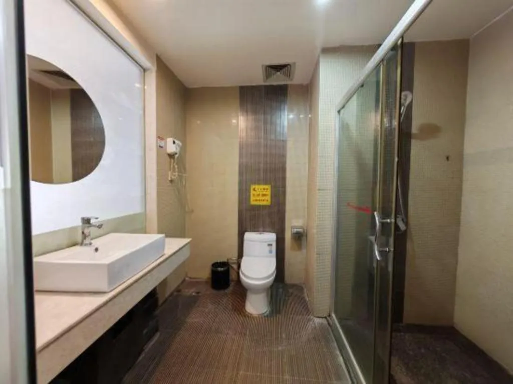 Borrman Hotel Shaoguan Century East Street Fengcai Building