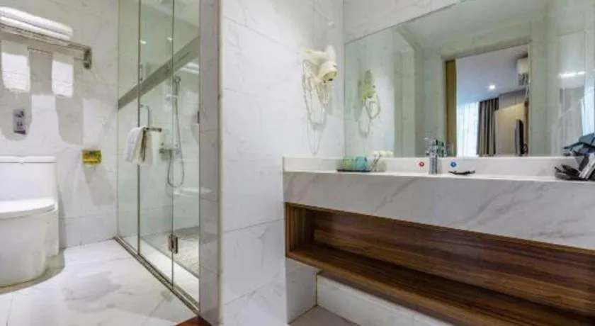 Borrman Hotel Shaoguan Century East Street Fengcai Building