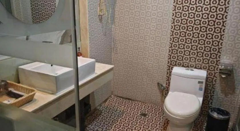 Borrman Hotel Shaoguan Century East Street Fengcai Building