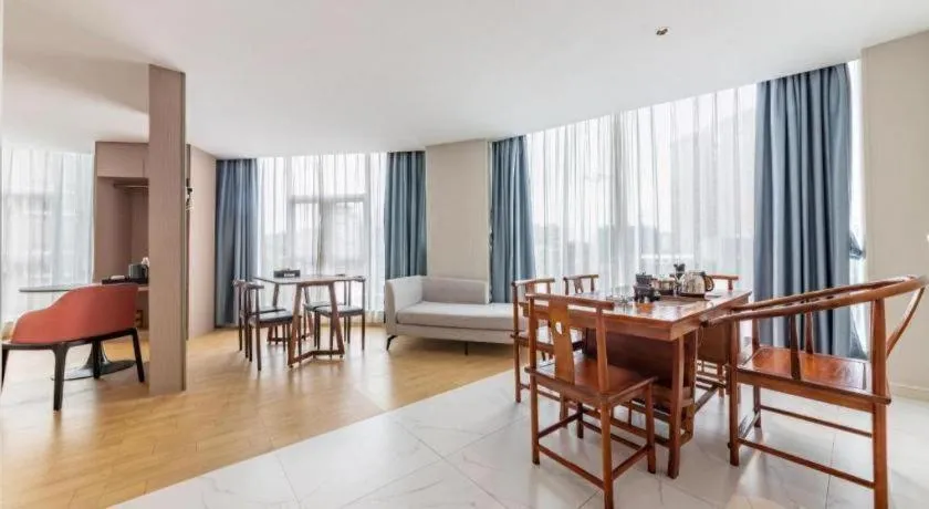 Borrman Hotel Shaoguan Century East Street Fengcai Building