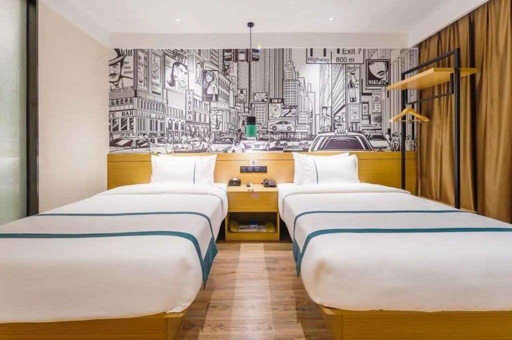 Bed in City Comfort Inn Zhuhai Doumen Daxin Xinduhui Pedestrian Street