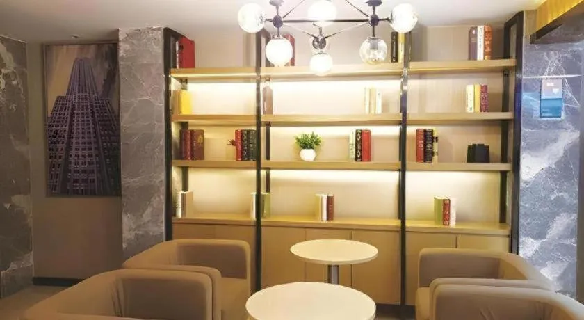 City Comfort Inn Chengdu Giant Panda Base