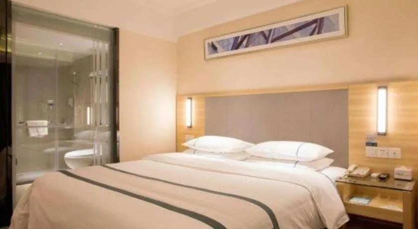 Bed in City Comfort Inn Chengdu Giant Panda Base