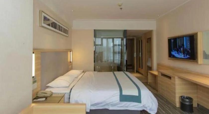 Bed in City Comfort Inn Chengdu Giant Panda Base