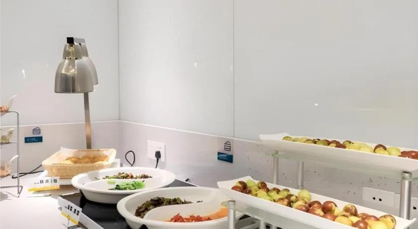 City Comfort Inn Chengdu Giant Panda Base